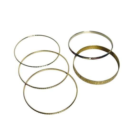 Lot Of 5 Gold Tone Bangle Bracelets With Floral & Textured Designs (6114) - Picture 1 of 3